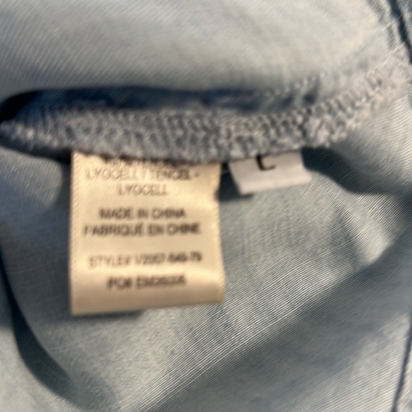 NWOT Chelsea and Violet Chambray Shirt Open Back With Tie Size L - Picture 8 of 12